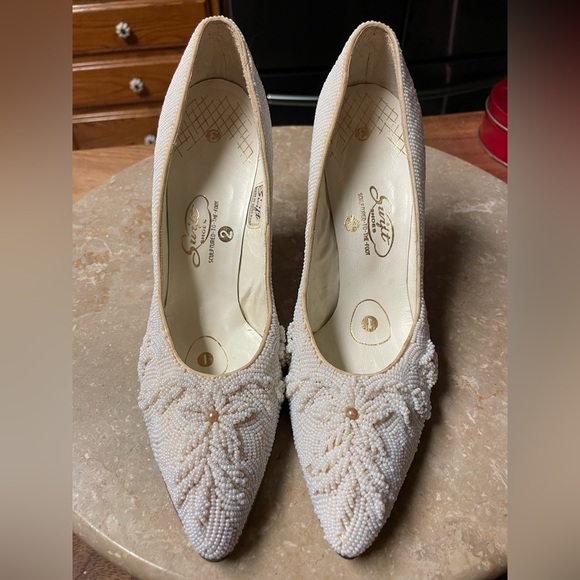 Vintage 1950’s beaded, Swift brand, handmade wedding shoes - Picture 2 of 7